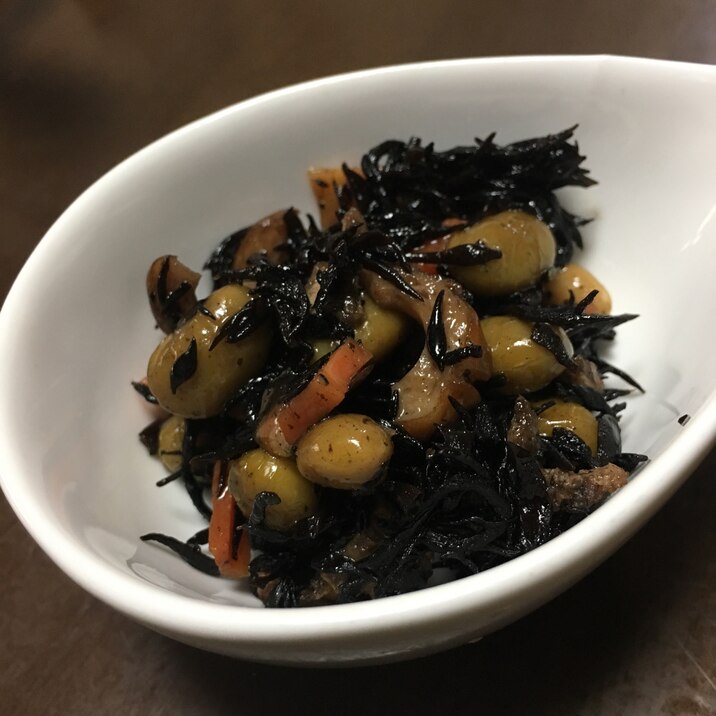 ひじきと青大豆の煮物